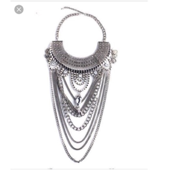 Jewelry - Statement Bib necklace